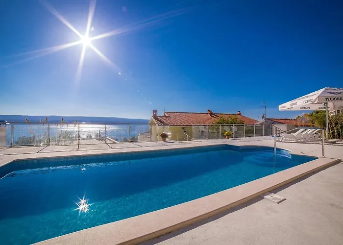 Apartments Emil 3442 Rogoznicaの写真