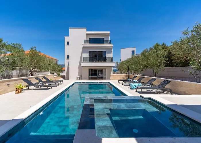 Villa Lady Maris With Heated Private Pool, 5 En-Suite Bedrooms, 70M From Beach Slatine foto