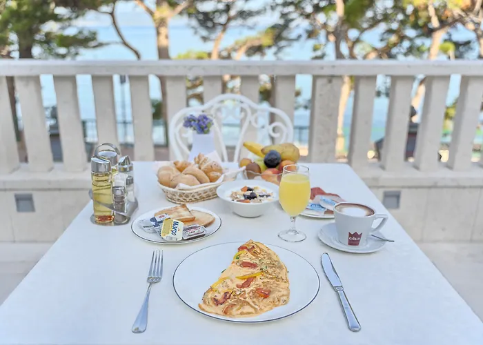 Photo de Hotel Villa Bacchus Baška Voda