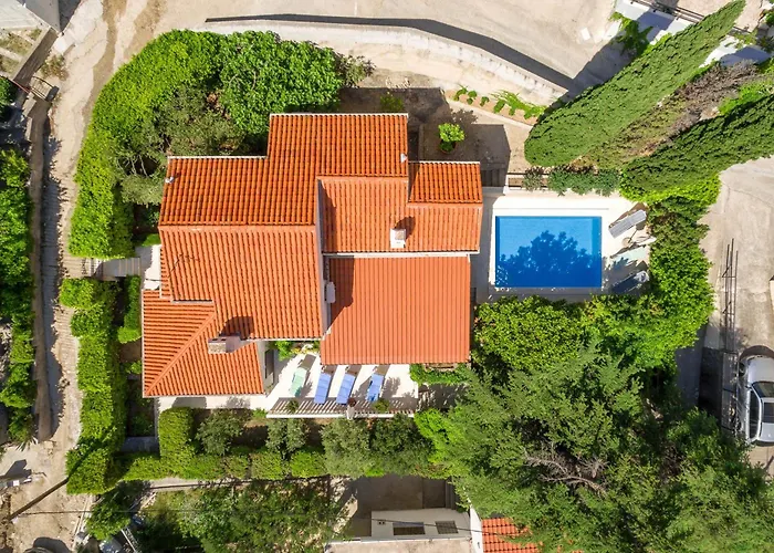 foto di Villa Skalinada, 8 Persons, Private Pool, Baška Voda