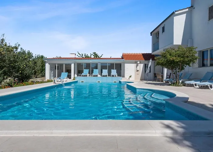 Villa Almas - Heated Pool, Sauna, Gym And Tennis Court Neoric photo