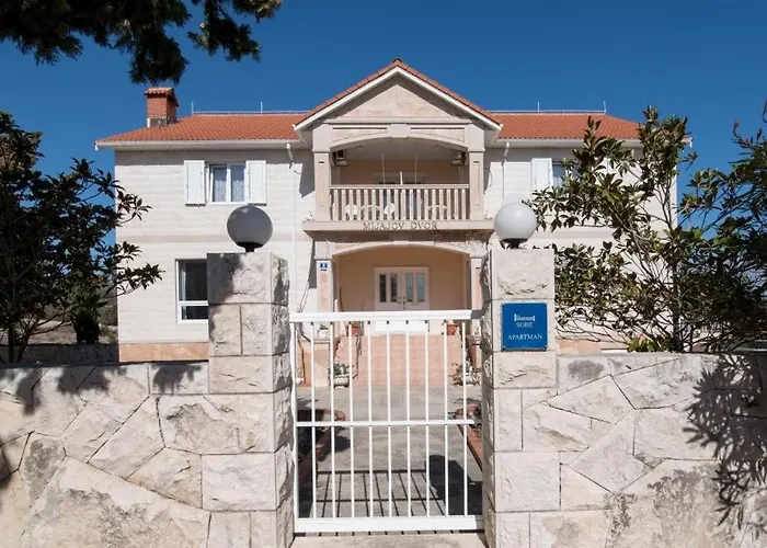 Apartments Mijajov Dvor Sumartin photo