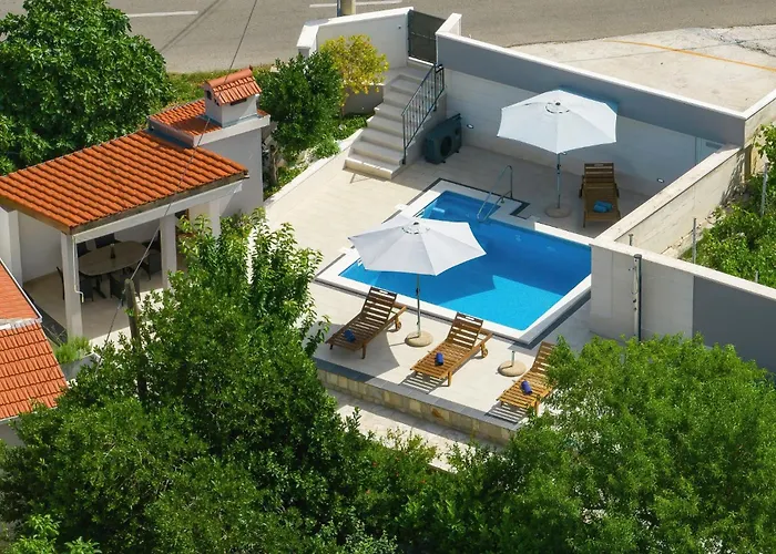 Villa Ella - Swimming Pool, Garden, Baby Friendly Bast photo