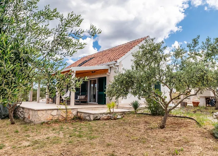 Villa Mista Sutivan képek