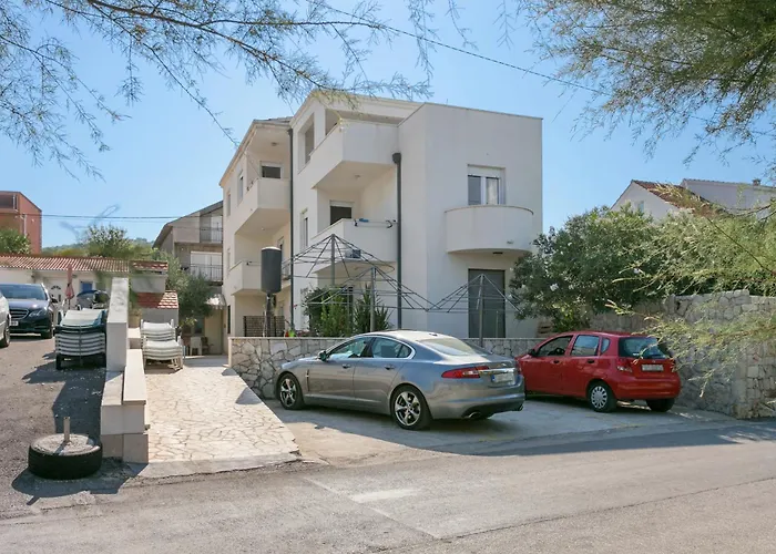 Apartments By The Sea Slatine, Ciovo - 23332照片