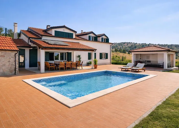Holiday Home Svilaja I Heated Pool, Family Retreat Gornje Ogorje foto