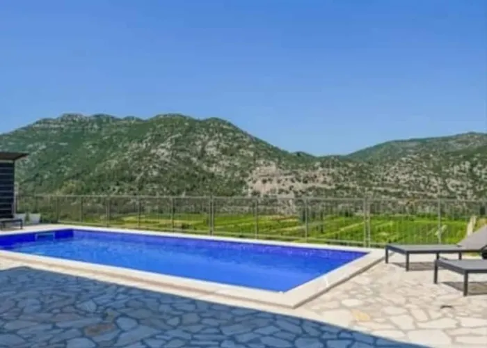 Holiday Home Vega In Nature With Pool Umcani foto
