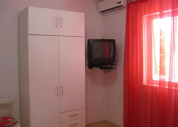 Guesthouse Veljka Komiza photo