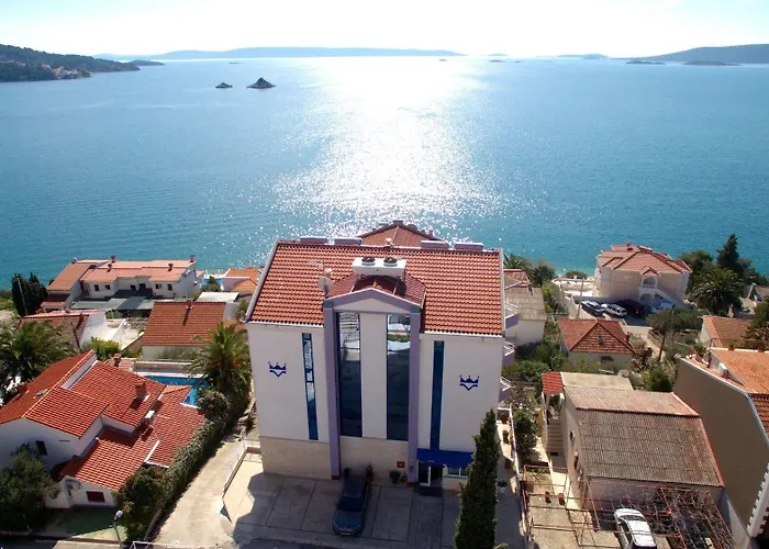 Hotel Viktorija Seget Vranjica photo